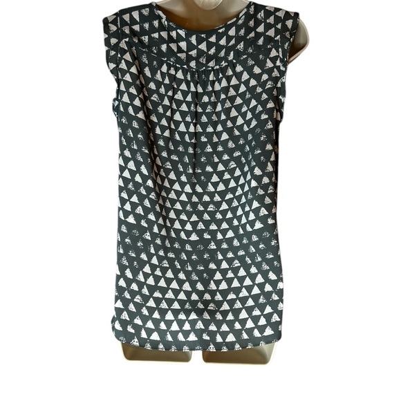 LOFT Gray and White Graphic Tie Front Blouse Sz M - Picture 2 of 6